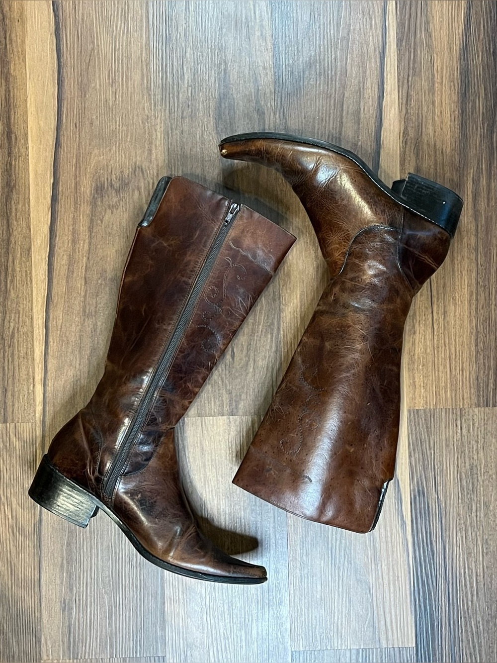 Retro brown leather knee high western style boots